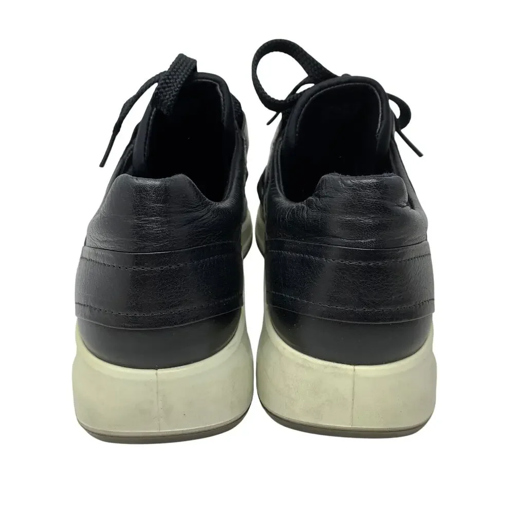 Ecco flexure runner